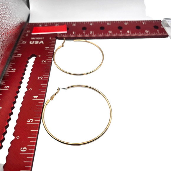 Large Gold Tone Hoop Earrings 2.5 Inch Round Thin Wire Classic SKU 2407 - Picture 3 of 4